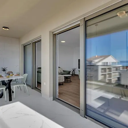 Antonela - Makarska Exklusiv * 투체피